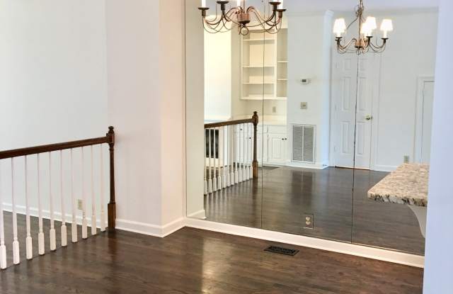 122 Matthew Ln Gallery 3