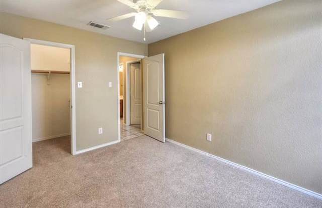 2518 Sunset Drive Gallery 4
