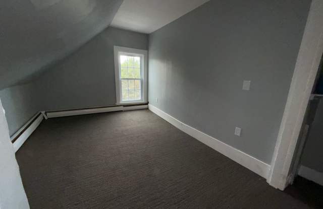 3rd Floor Amesbury 2 Bedroom+Office photos photos