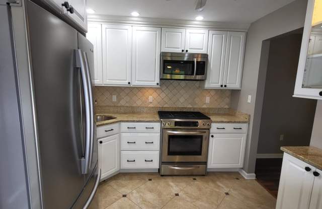 30 Holly Ct photos photos