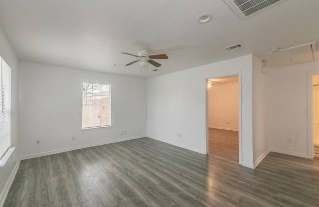 1258 New York Avenue Gallery 4