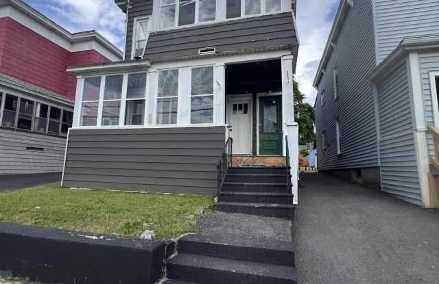 359-361 Forest Avenue Gallery 1