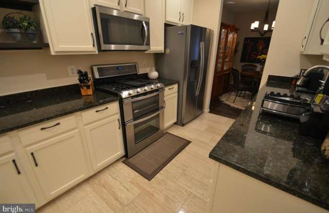 6532 GRANGE LANE Gallery 3