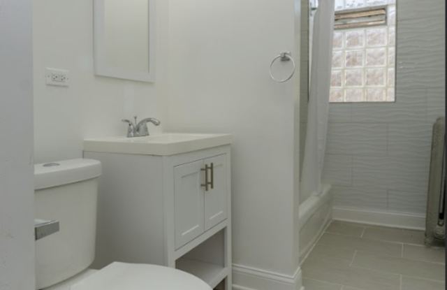 6905 South Prairie Ave. Gallery 2