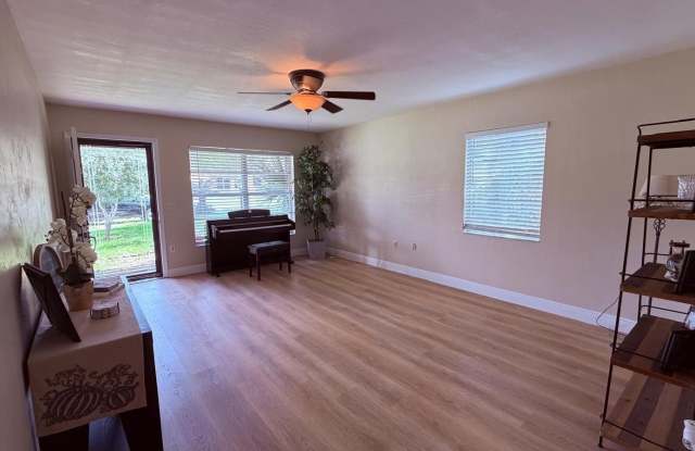 928 NEW BEDFORD DR Gallery 2