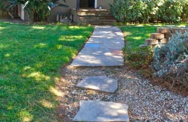 5126 Cleon Avenue Gallery 2