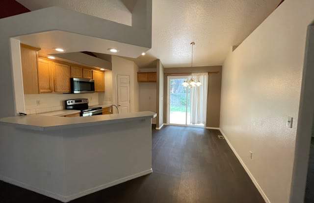 87 Eaton Rd, Gallery 4