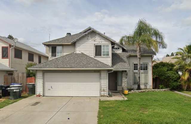 Beautifully Updated 3-bedroom, 2.5-bath Home in Sacramento - 8325 Stonybeck Circle, Florin, CA 95828