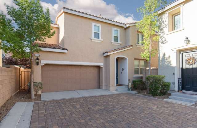 Recently renovated 3 bedroom home in SW gated community with pool. photos photos