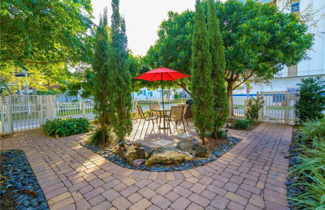 2425 Flamingo Pl photos photos