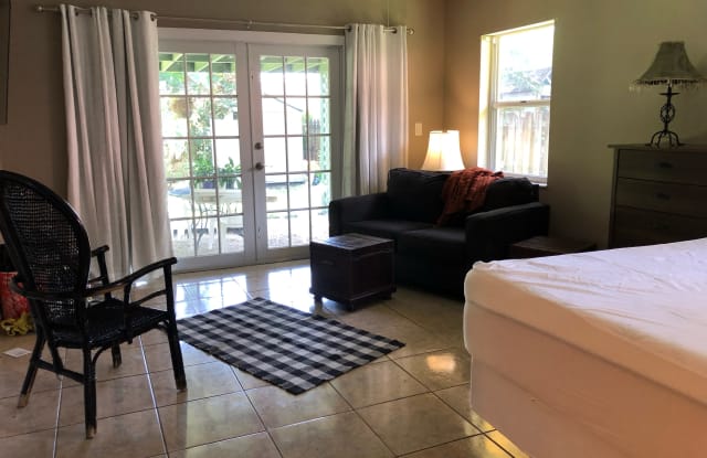 6812 Southwest 78th Terrace - 6812 Southwest 78th Terrace, South Miami, FL 33143