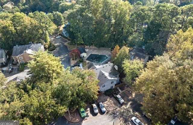1017 Rock Creek Lane Gallery 2