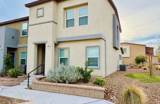 Newer Townhome Available NOW! photos photos