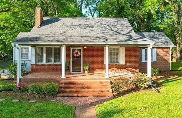 2976 Shady Lane photos photos
