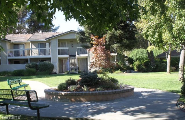 1705 SUNSET AVE - 1705 Sunset Avenue, Fairfield, CA 94533