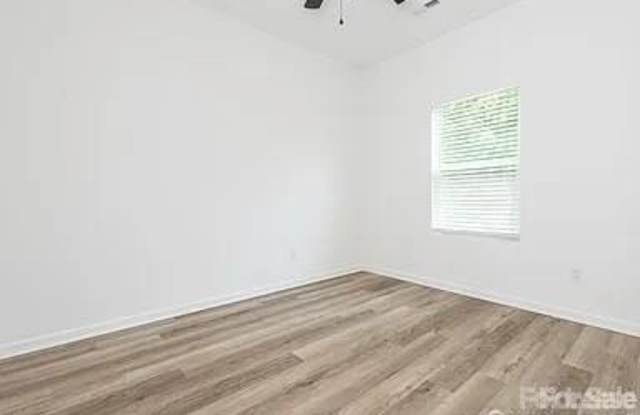 1474 Stroupe Street Gallery 3