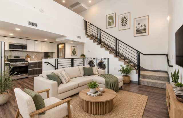 Come home to these New Modern Townhouse in Hollywood! photos photos Come home to these New Modern Townhouse in Hollywood! photos photos