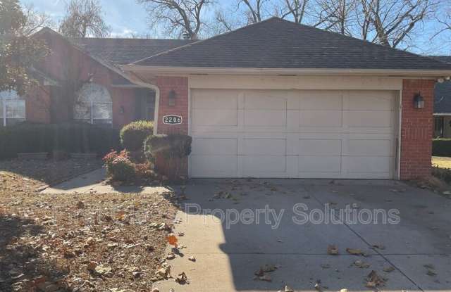 2206 Barton St - 2206 Barton Street, Norman, OK 73072