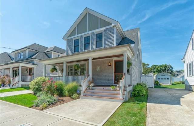 67 Caswell Street - 67 Caswell Street, Narragansett Pier, RI 02882 67 Caswell Street - 67 Caswell Street, Narragansett Pier, RI 02882