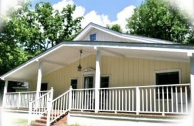 572 RANDOLPH Street - 572 Randolph Street, Northville, MI 48167