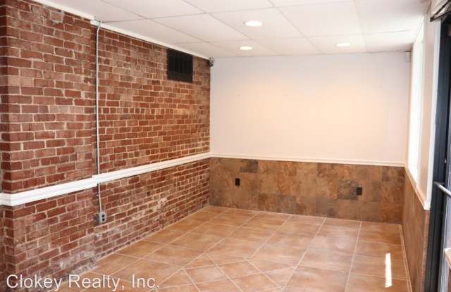 500 S 5th Street Gallery 3