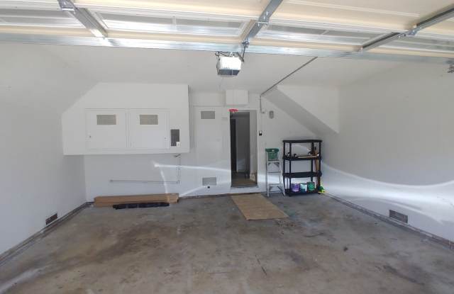 Coastal Living in Beautiful Hermosa Beach Gallery 3
