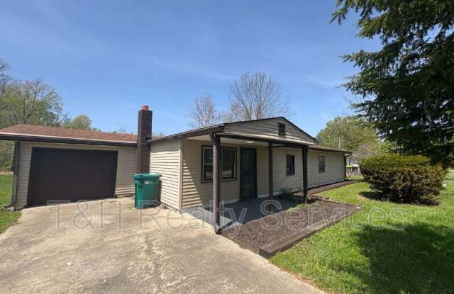 3368 Clover Dr - 3368 Clover Drive, Plainfield, IN 46168 3368 Clover Dr - 3368 Clover Drive, Plainfield, IN 46168