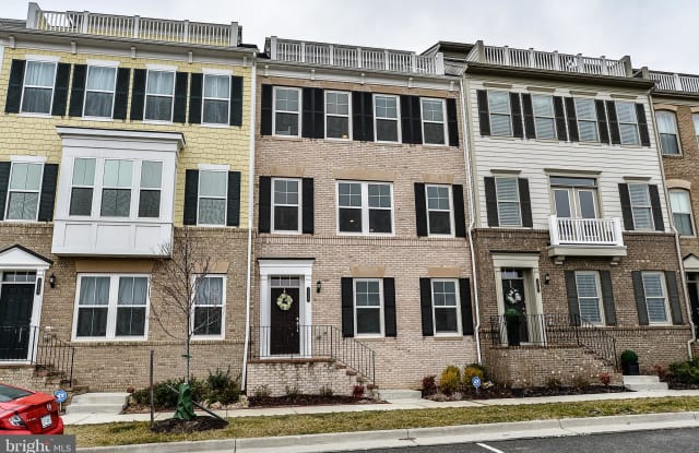 1725 COTTONWOOD GROVE ROAD - 1725 Cottonwood Grove Rd, Cherry Hill, VA 22026