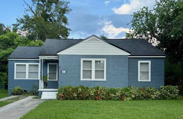 1411 Asher Lane photos photos