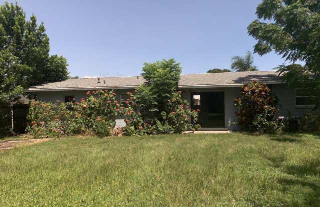 2233 Lucille Lane Gallery 2
