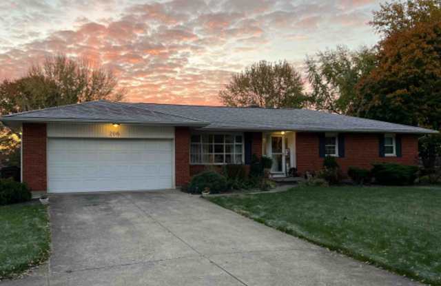 206 N Bickett Rd, Xenia, Ohio 45385 - 206 North Bickett Road, Greene County, OH 45385