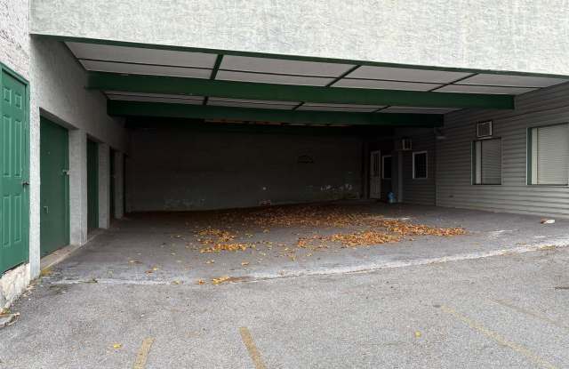 4228 ST LAWRENCE Avenue Gallery 4