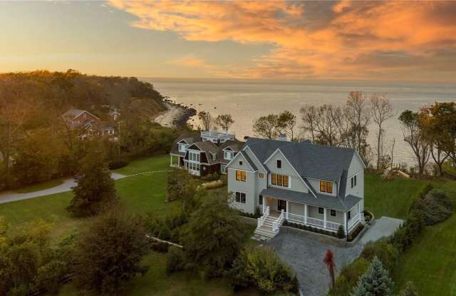 17877 Soundview Avenue - 17877 Soundview Avenue, Southold, NY 11971