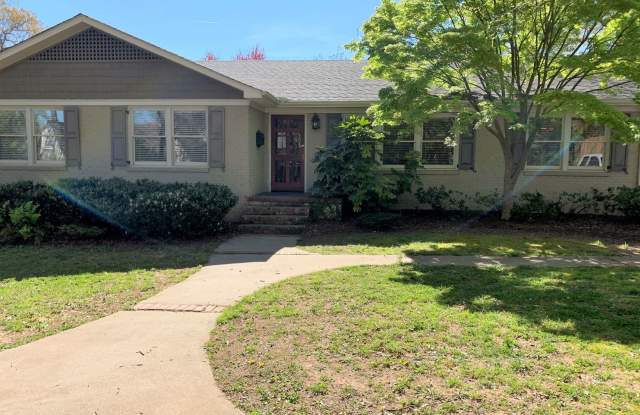 Spacious home in the Augusta Road Community - Lawn care included! photos photos Spacious home in the Augusta Road Community - Lawn care included! photos photos