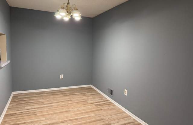 8 JOYNER Court Gallery 2