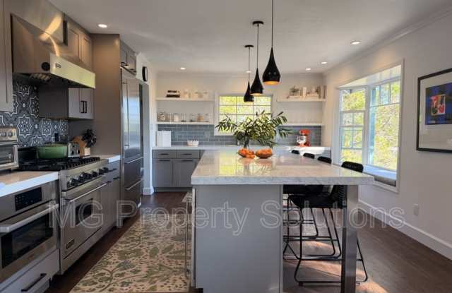 74 Bay Vista Drive Gallery 4