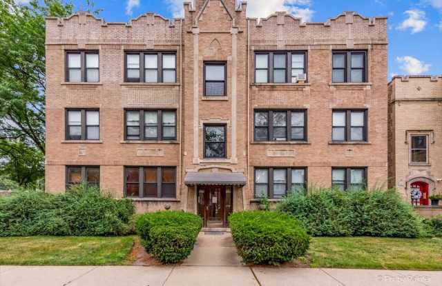 5659 N Artesian Avenue photos photos
