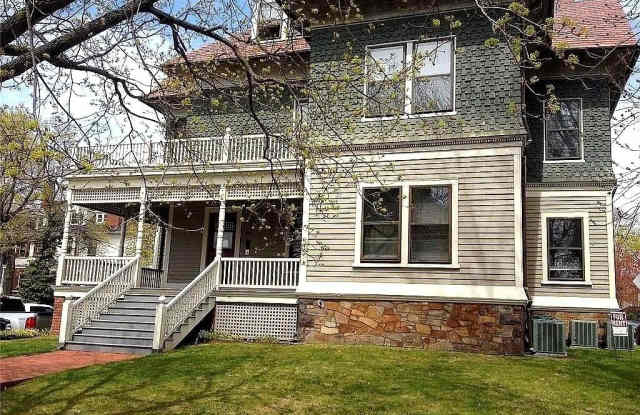 264 Bowen Street photos photos