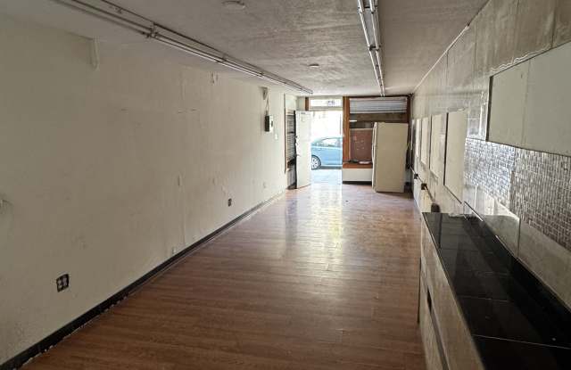 3173 21st Street Gallery 3