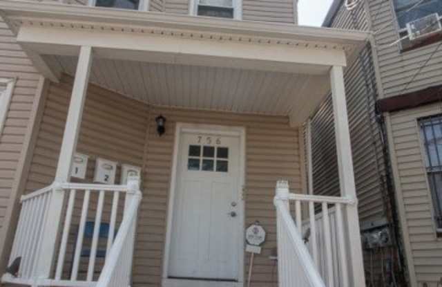756 S 17Th St photos photos