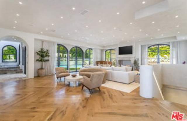 30125 Harvester Road Gallery 4