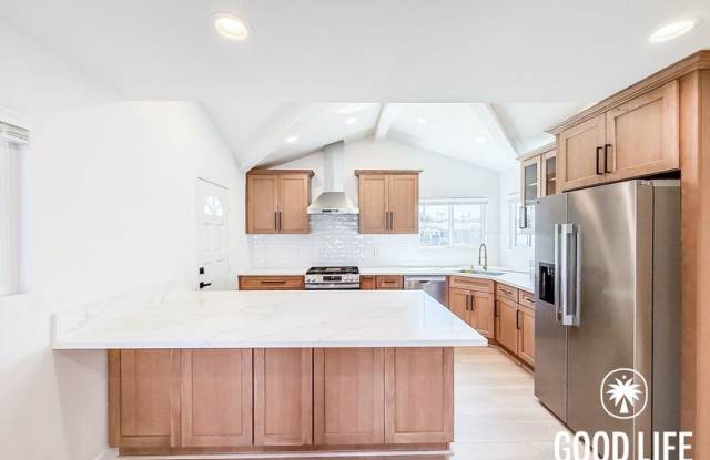 18361 Delaware St photos photos