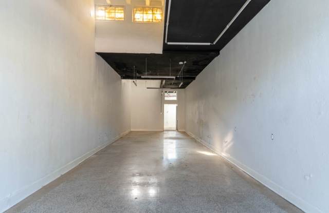 2505 South Presa Street Gallery 4