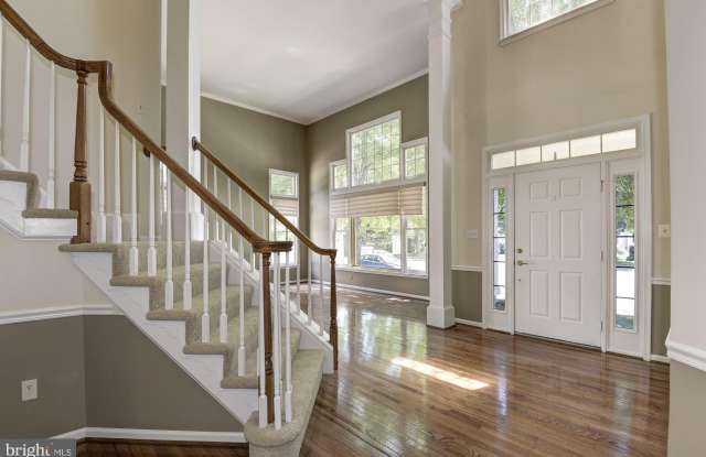 2905 GRETNA PLACE Gallery 3