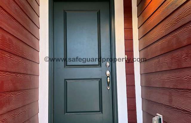 Stunning Townhome in Great Location Gallery 3