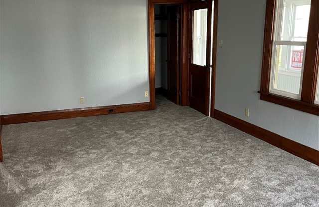4329 S Buffalo Street Gallery 4