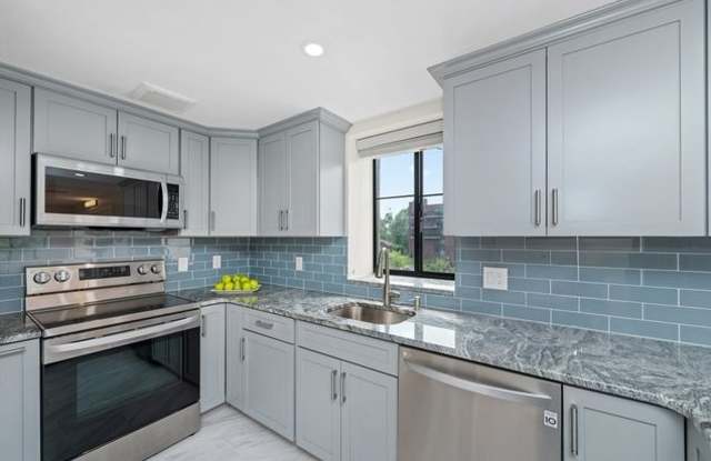 100 Ledgewood Dr photos photos