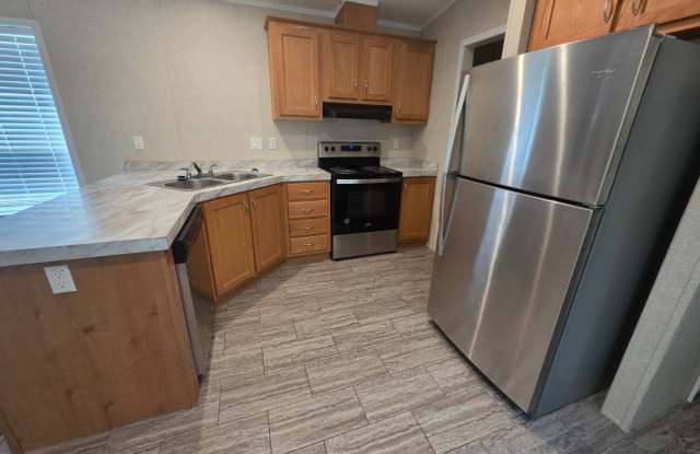 2238 E Maywood Gallery 2
