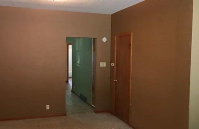 For Rent photos photos