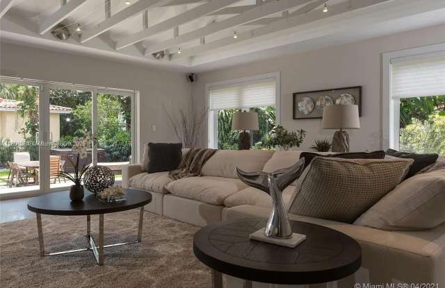1452 Trillo Ave photos photos